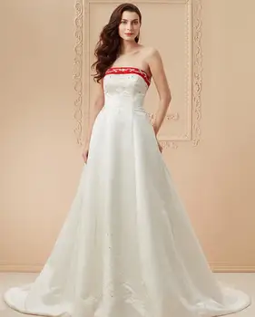 Формальное свадебное платье А-силуэта контрастного цвета из атласа без бретелек с вышивкой и королевским шлейфом
