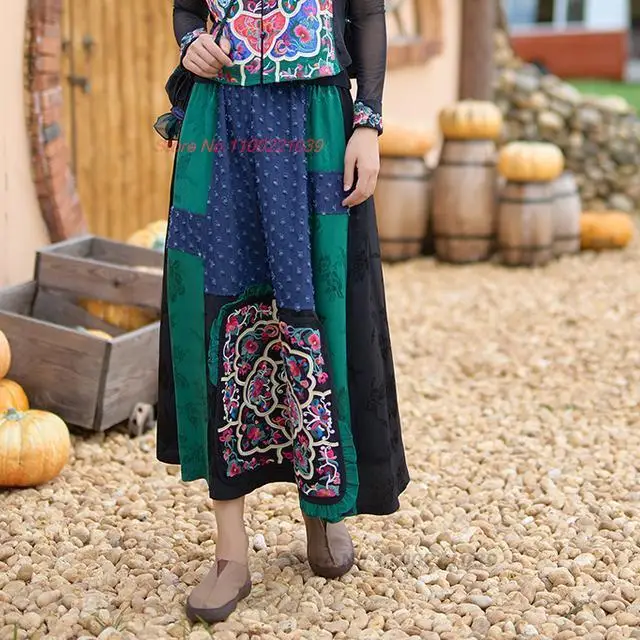 2024 китайская винтажная атласная жаккардовая юбка с национальной цветочной вышивкой, юбка с эластичным поясом, этническая юбка трапециевидной формы, уличная одежда в стиле ретро . ' - ' . 1