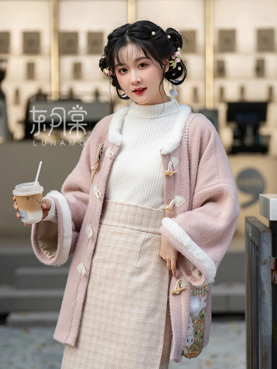 Повседневное бархатное пальто в национальном стиле эпохи Мин с круглым вырезом, осень и зима, Han Elements Hanfu . ' - ' . 4